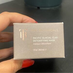 True Botanicals Pacific Glacial Clay Detoxifying Mask